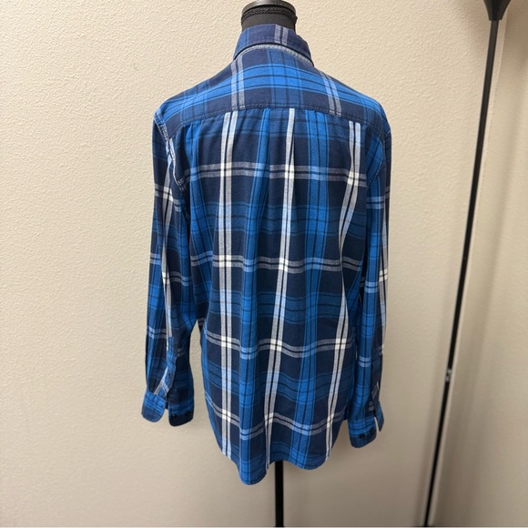 US Polo Assn. Blue Plaid Men's Flannel Button Up Shirt. Size Medium - Picture 4 of 7